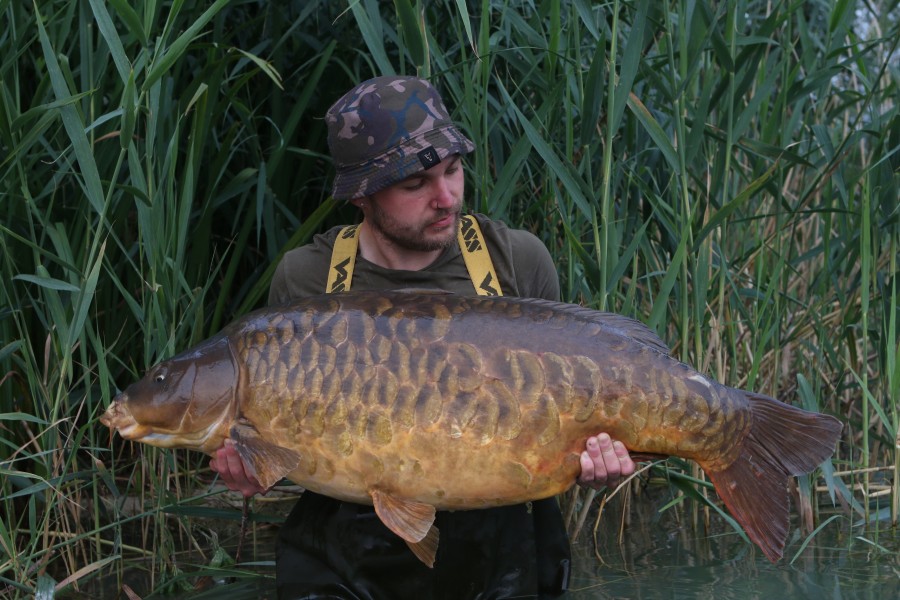Ben Mitchell with The Patched Fully weighing 52lb 4oz