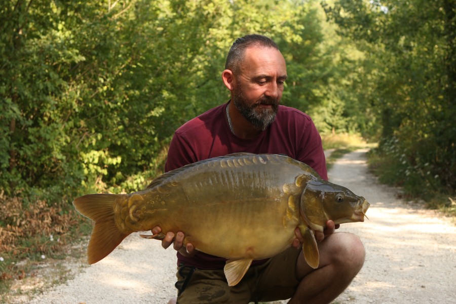 Chris Clarke in Baxters with Baxter 25lb 7oz
