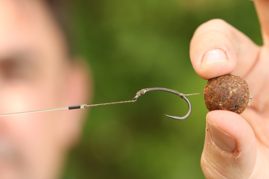 Tim Baillies rig approach.  Boom loop system with Klor hooks