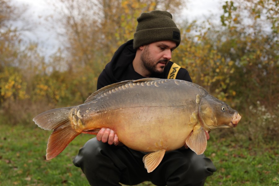 Tony with 'J1R' at 26lb.