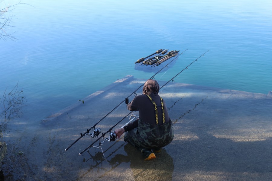 Josh redoing his rod with 3 full slings