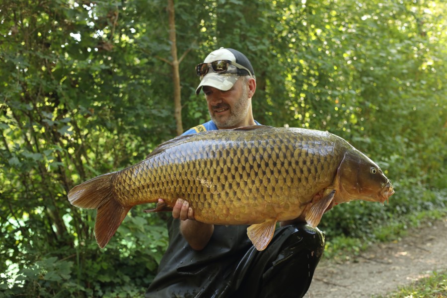 Andy with Long spot 42lb 1oz