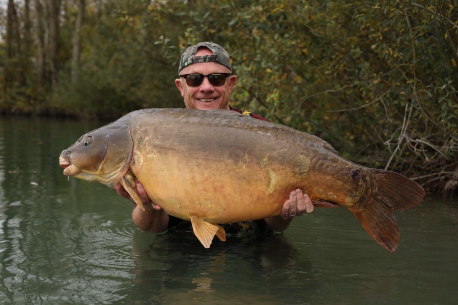 Chris in Alcatraz with The Unattended 50lb 8oz