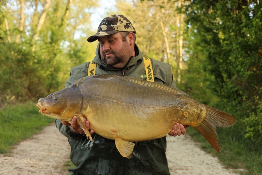 Last minute action for Scott, POLLPITS 45lb 4oz