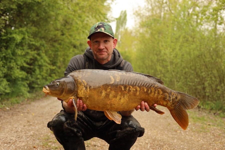 Twin Moon weighing 26lb for Jez