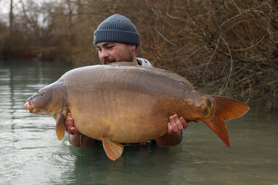 Buster 47lb 10oz