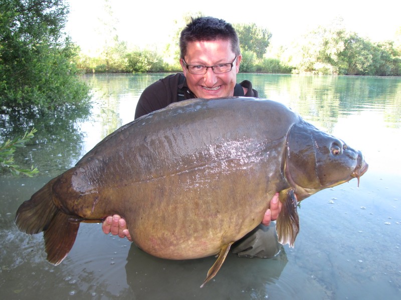 Discus on a zig, all 52lb of her.